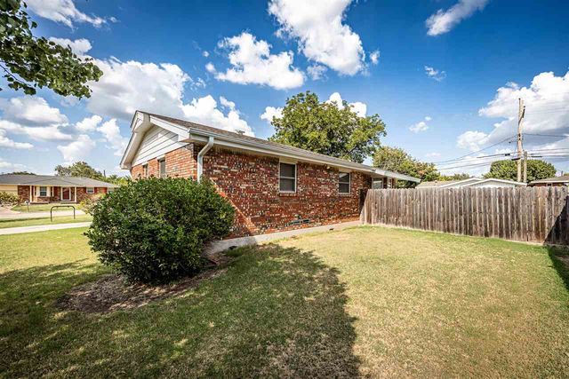 4808 NW Cheyenne Ave, Lawton, OK 73505