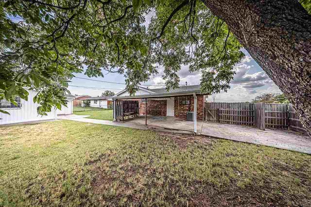 4808 NW Cheyenne Ave, Lawton, OK 73505