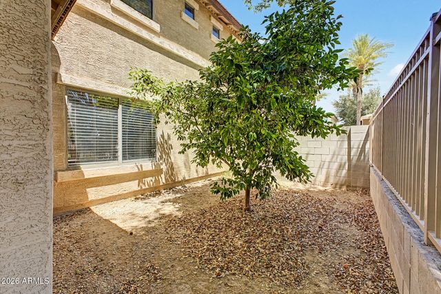 5201 W SHAW BUTTE Drive, Glendale, AZ 85304