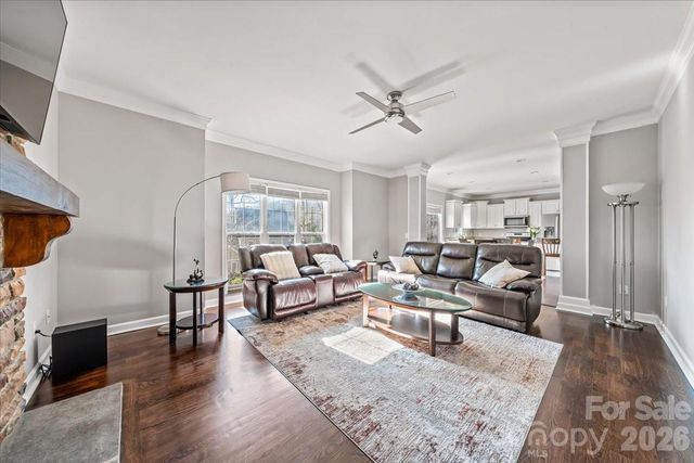 4963 Old River Drive, Hickory, NC 28602