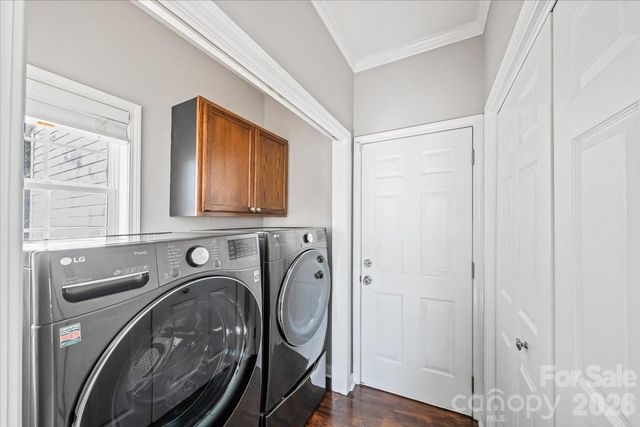 4963 Old River Drive, Hickory, NC 28602