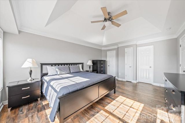 4963 Old River Drive, Hickory, NC 28602