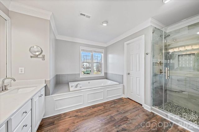 4963 Old River Drive, Hickory, NC 28602