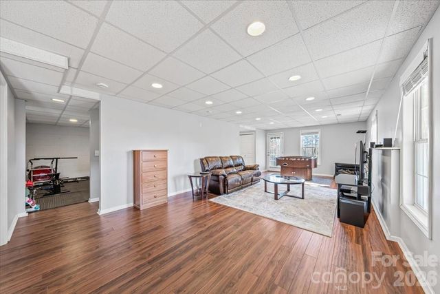 4963 Old River Drive, Hickory, NC 28602