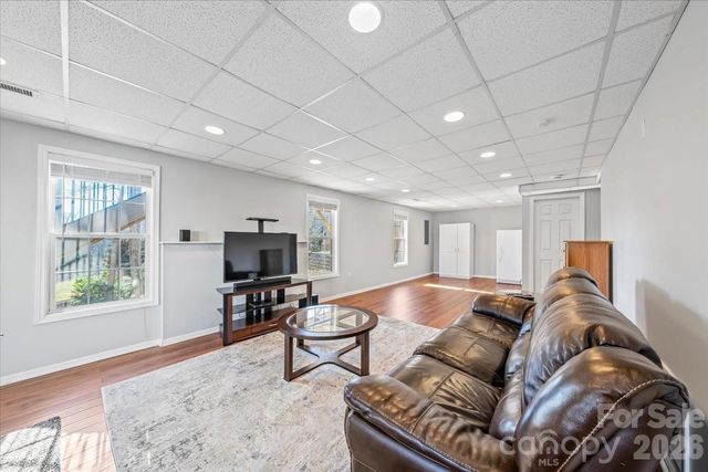 4963 Old River Drive, Hickory, NC 28602