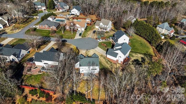 4963 Old River Drive, Hickory, NC 28602