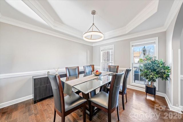 4963 Old River Drive, Hickory, NC 28602