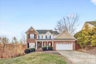 4963 Old River Drive, Hickory, NC 28602