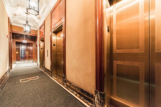 57 E Delaware Place 3204, Chicago, IL 60611