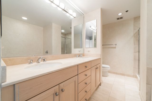 57 E Delaware Place 3204, Chicago, IL 60611