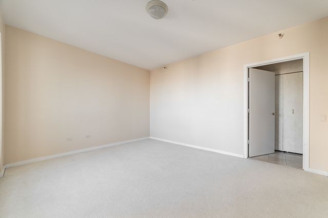 57 E Delaware Place 3204, Chicago, IL 60611