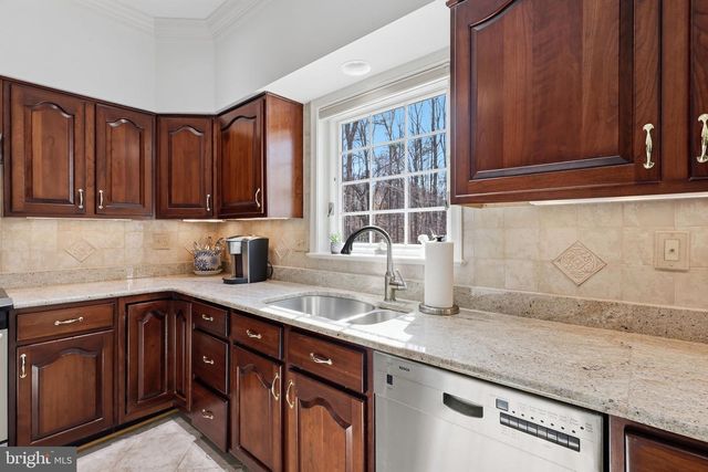 11531 MAMIE LN, Fairfax Station, VA 22039