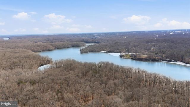 11531 MAMIE LN, Fairfax Station, VA 22039