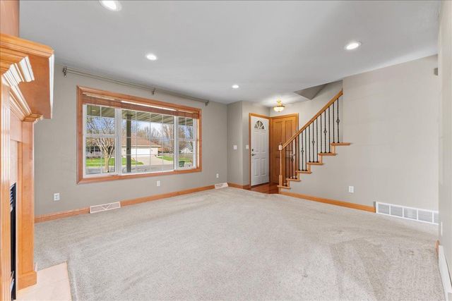 407 WATERVIEW ROAD, De Pere, WI 54115