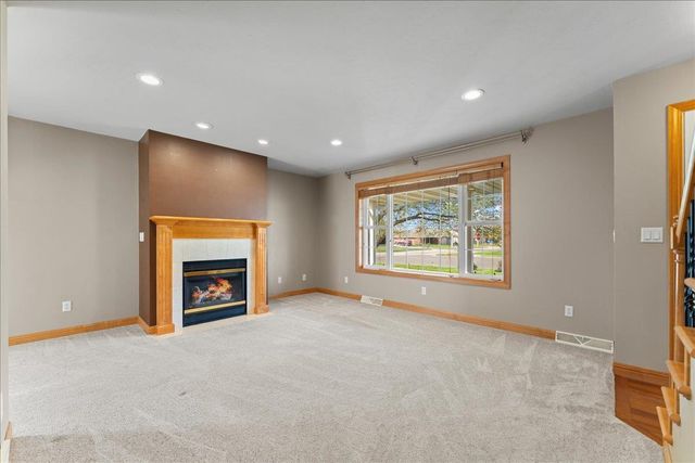 407 WATERVIEW ROAD, De Pere, WI 54115
