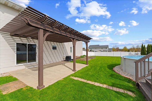 407 WATERVIEW ROAD, De Pere, WI 54115