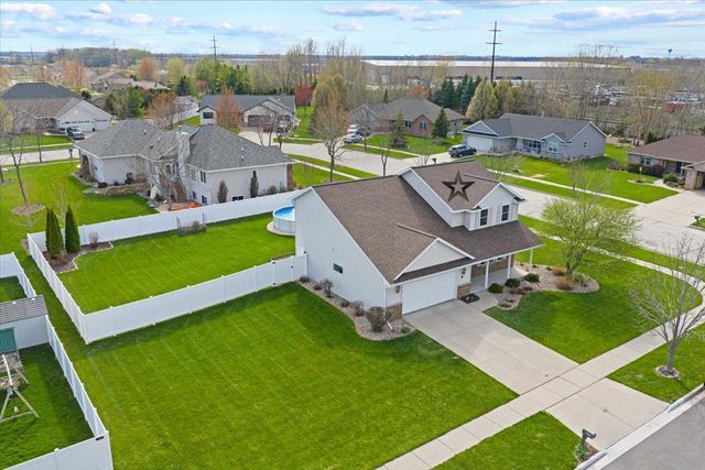407 WATERVIEW ROAD, De Pere, WI 54115