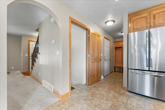 407 WATERVIEW ROAD, De Pere, WI 54115
