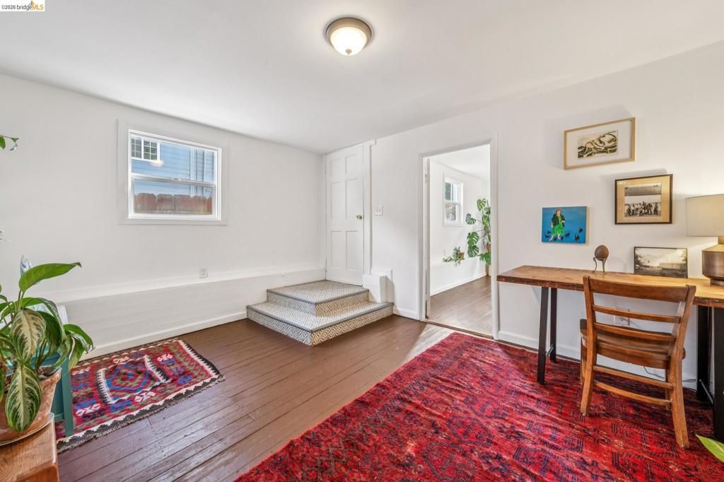 Image 24 of property listing at 836 20th Street, Oakland, CA 94607