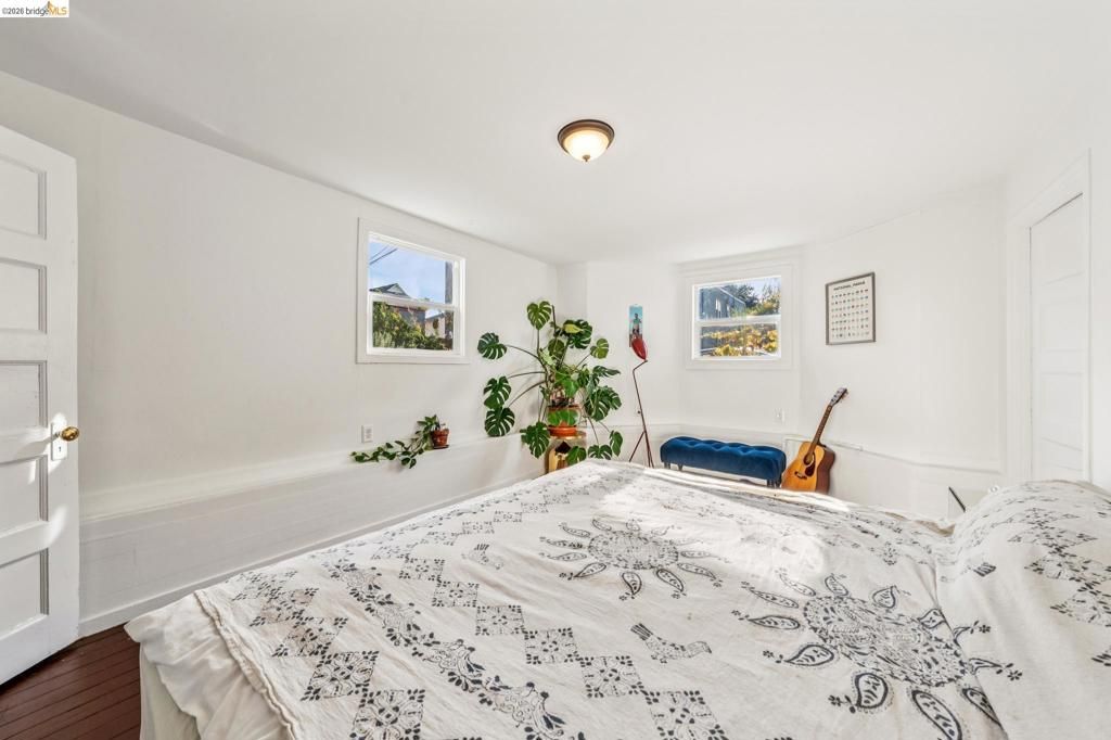 Image 31 of property listing at 836 20th Street, Oakland, CA 94607