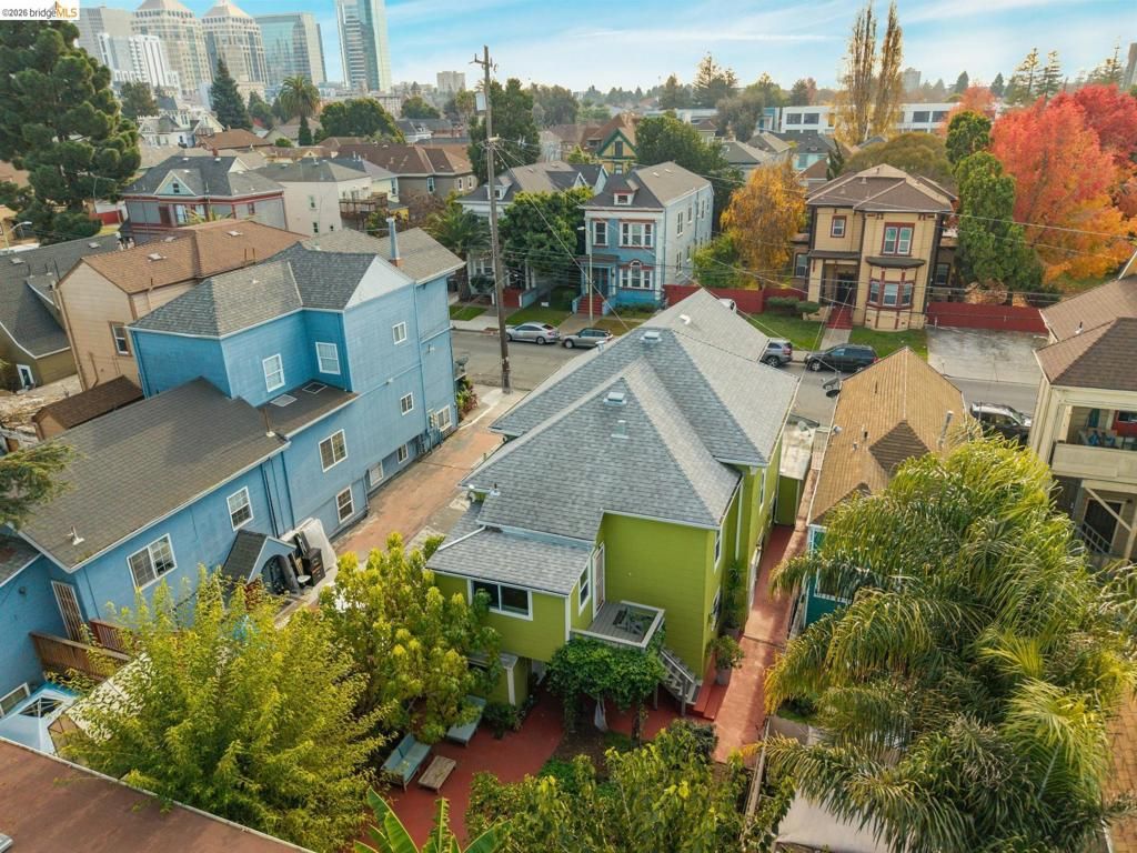 Image 49 of property listing at 836 20th Street, Oakland, CA 94607