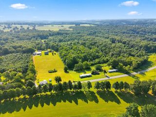 940 N Brace Rd, Summertown, TN 38483