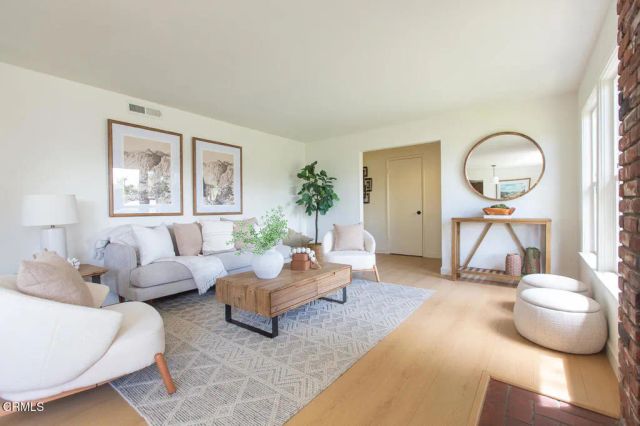 9735 Broadway, Temple City, CA 91780