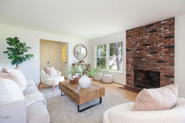 9735 Broadway, Temple City, CA 91780