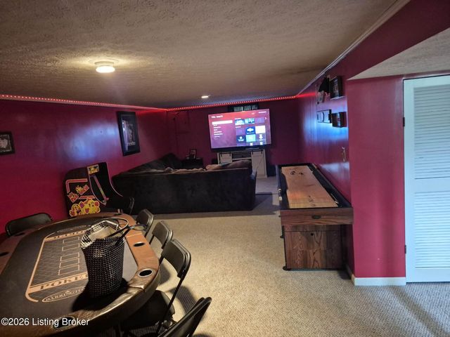 6703 Morning Star Way, Louisville, KY 40272