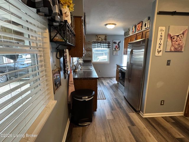 6703 Morning Star Way, Louisville, KY 40272
