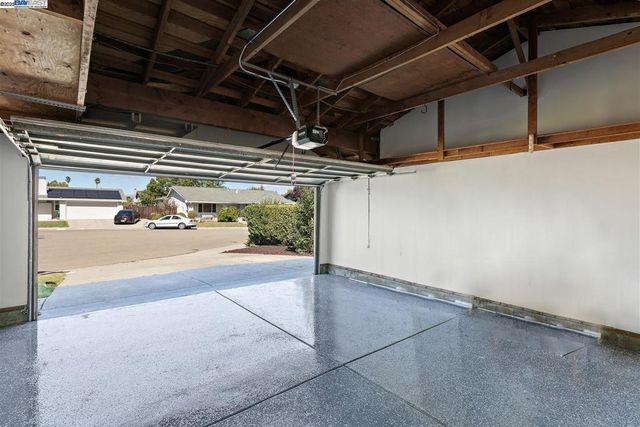 6852 Massey Ct, Pleasanton, CA 94588