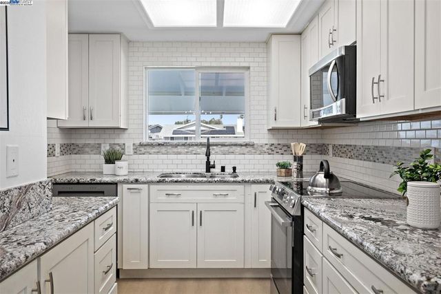 6852 Massey Ct, Pleasanton, CA 94588