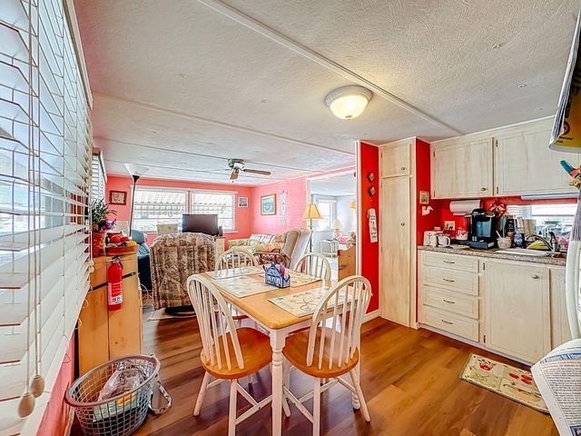 411 TROPIC DRIVE W, Palmetto, FL 34221