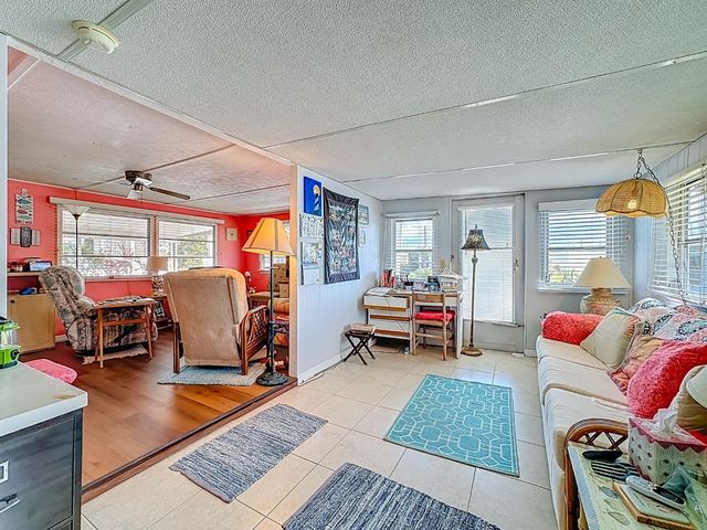 411 TROPIC DRIVE W, Palmetto, FL 34221