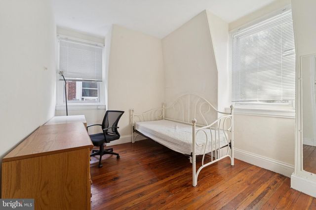 320 S 42ND ST, Philadelphia, PA 19104