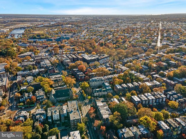 320 S 42ND ST, Philadelphia, PA 19104