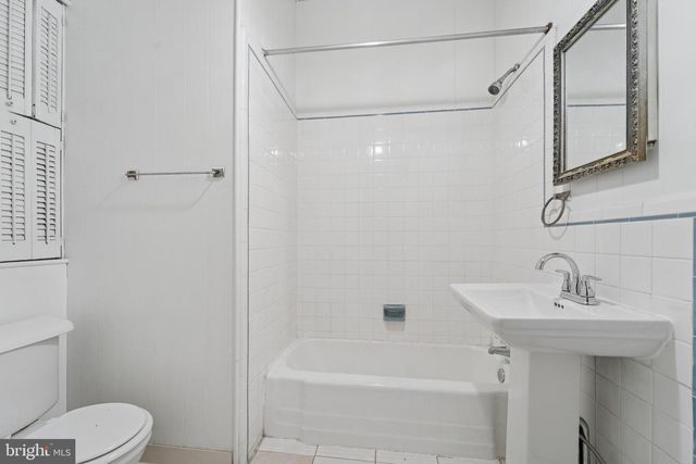 320 S 42ND ST, Philadelphia, PA 19104