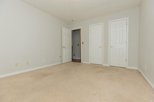 10008 Clippinger Road, Evansville, IN 47725