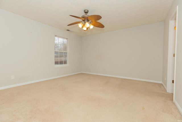 10008 Clippinger Road, Evansville, IN 47725