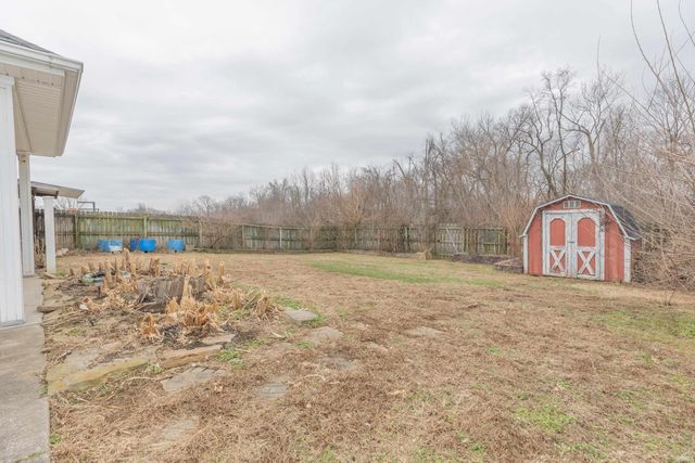 10008 Clippinger Road, Evansville, IN 47725