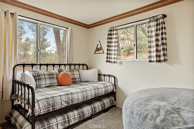 1452 Golden Rule, Lake Arrowhead, CA 92352