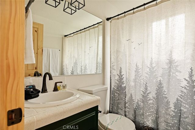 1452 Golden Rule, Lake Arrowhead, CA 92352