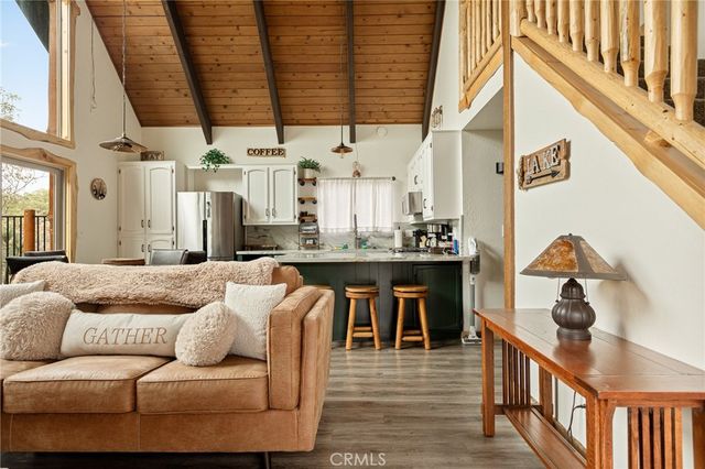 1452 Golden Rule, Lake Arrowhead, CA 92352