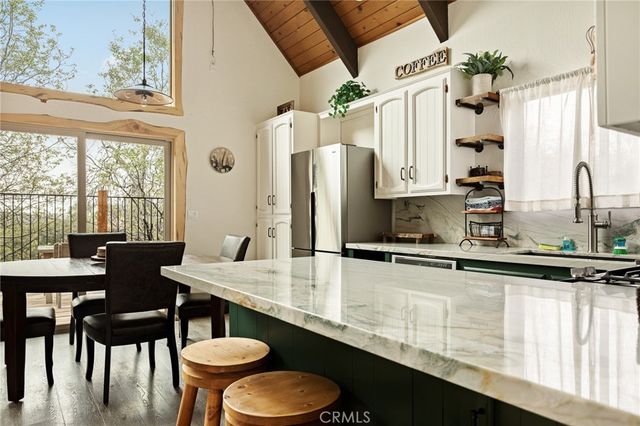 1452 Golden Rule, Lake Arrowhead, CA 92352