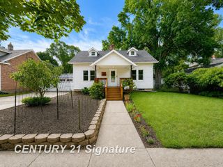 212 Auburn Street, Midland, MI 48640