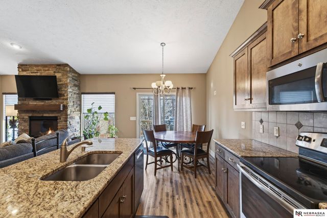 2542 N 137th Street, Omaha, NE 68164