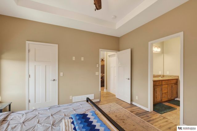 2542 N 137th Street, Omaha, NE 68164