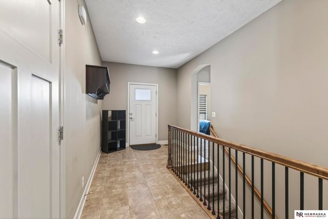 2542 N 137th Street, Omaha, NE 68164