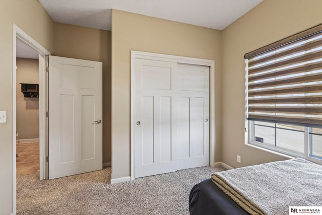 2542 N 137th Street, Omaha, NE 68164