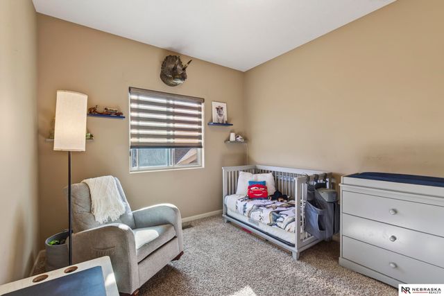 2542 N 137th Street, Omaha, NE 68164